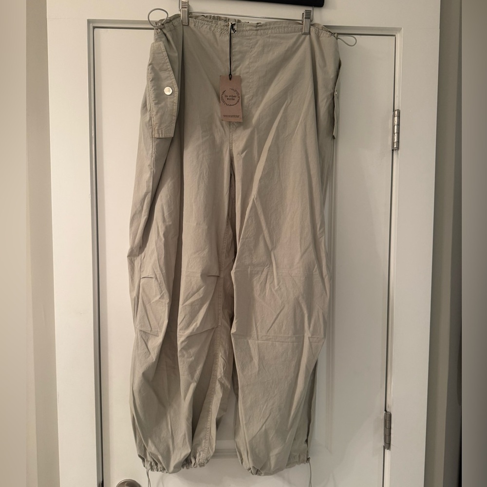 NWT Lightweight Cargo Pants